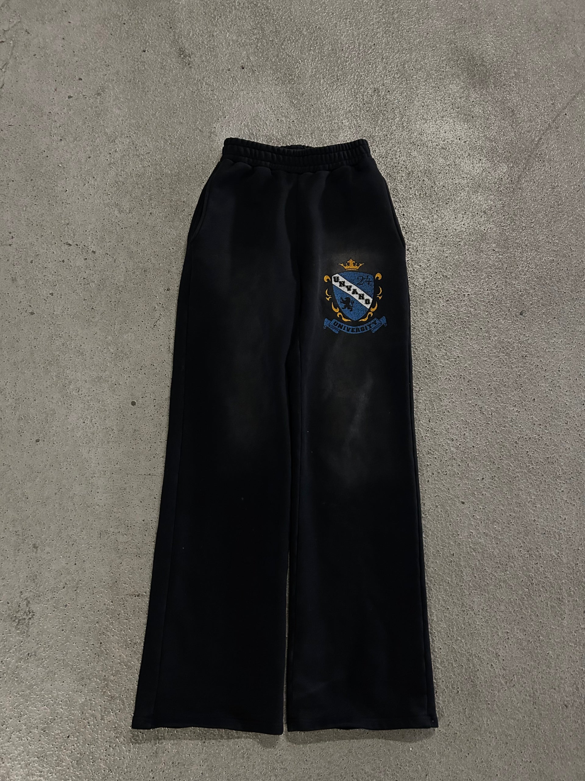 "unvanq university" Heavyweight Sweatpants